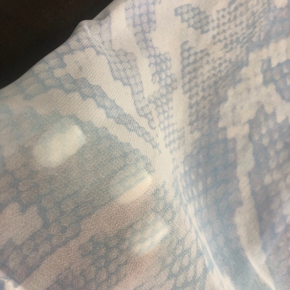 Guess woman sheers long sleeve blouse - Picture 10 of 10